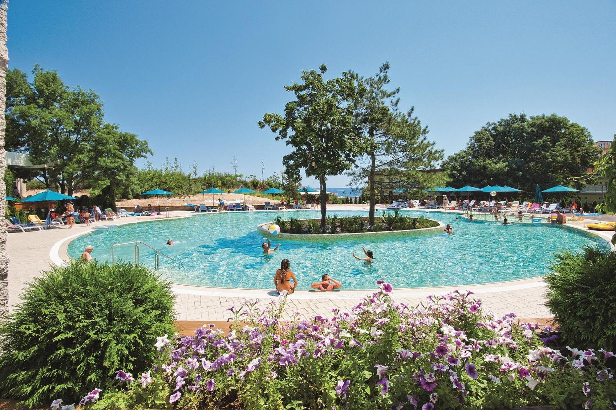 Jeravi Club Hotel Primorsko Exteriör bild